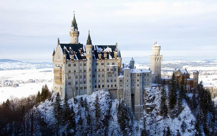 Neuschwanstein nyitvatartás